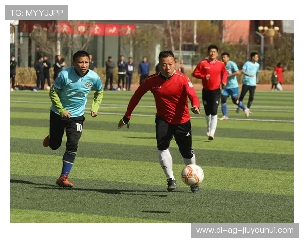 上海足球俱乐部拍照活动精彩瞬间记录展现球队精神风貌与城市文化魅力